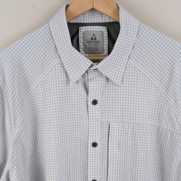 Ascend Short Sleeve Button Up Shirt Size XL White Check Zip Pocket Oversized - Picture 1 of 9